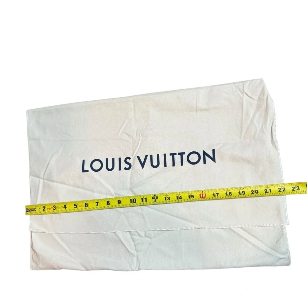 Louis Vuitton| Large Envelope Style Cream Dust Bag